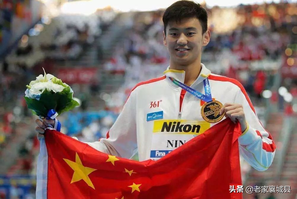 简历厉害,厉害了我的国年轻观众为祖国点赞