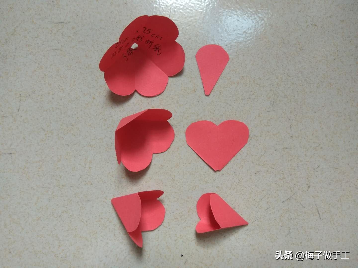 520情人节折纸玫瑰花图文,七夕专题纸玫瑰折纸教程