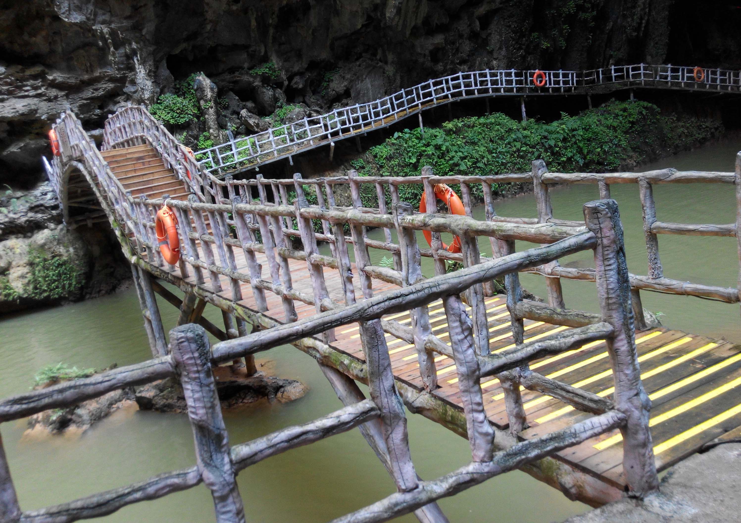 英德洞天仙境导览图,一日游英德宝晶宫
