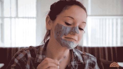 出油长痘怎么治,混油皮祛红痘用什么面膜