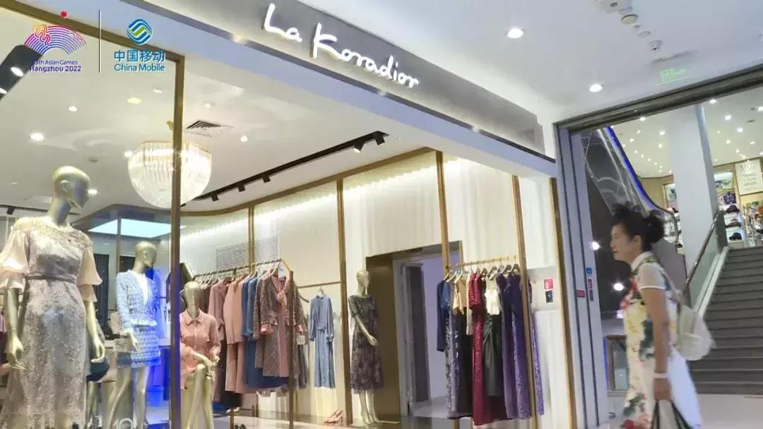 一万多的裙子竟是一次性的,1万多裙子