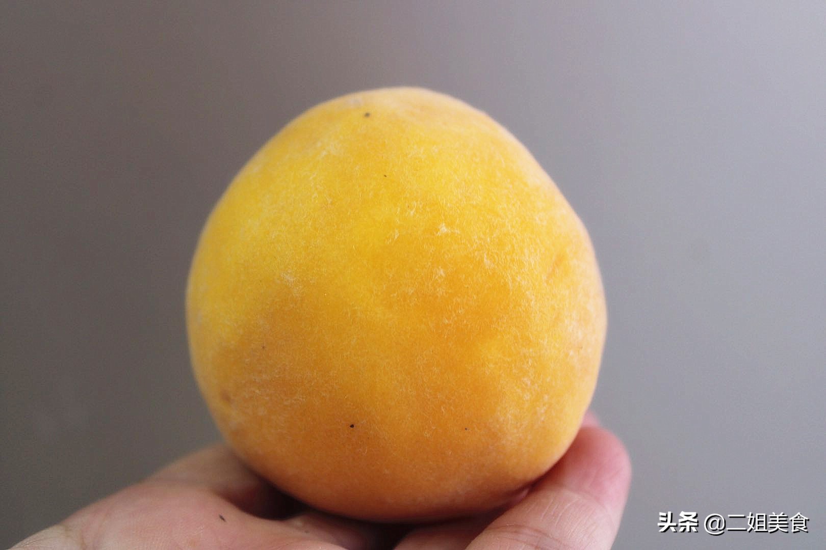 黄桃要怎么挑,怎么选黄桃选的甜