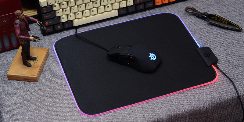 钢厂又出幺蛾子，鼠标垫也能显示游戏血量，这是什么操作