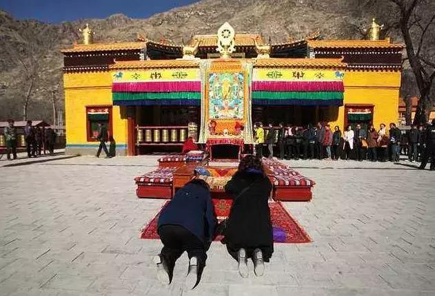 彝族纳西族蒙古族各是什么传统节日,回族藏族壮族蒙古族各是什么节