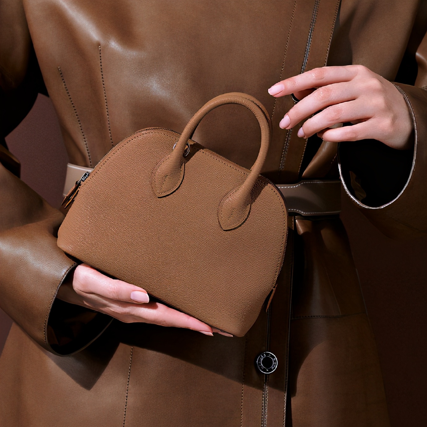 经典的奢侈品包包品牌有哪些,经典款的奢侈品包包有哪些牌子