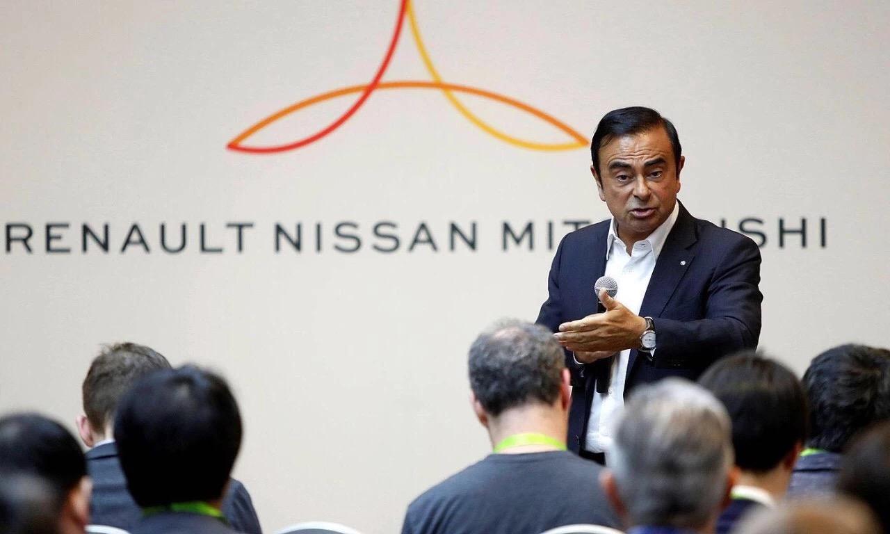 不出门就能越野！1600块的全新吉姆尼不买一台？