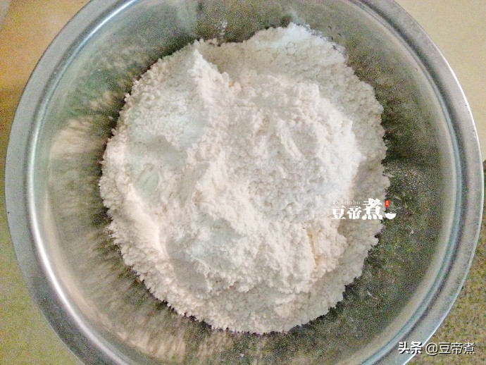 想吃凉皮没法出去买只好自己动手,想吃凉皮买不到就自己做