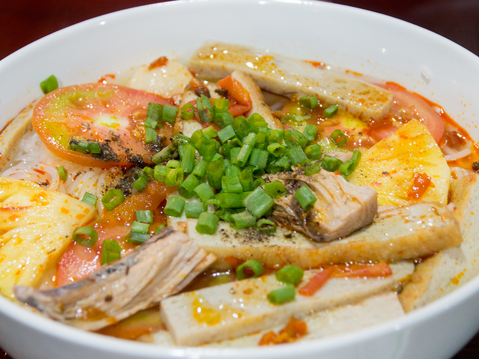 越南特色好吃的美食大全攻略 (40种好吃的越南美食)