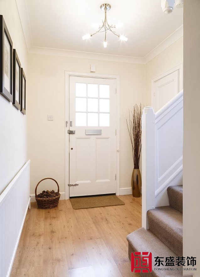 木地板灰灰的擦不干净,木地板怎么拖又干净又亮还不沾灰