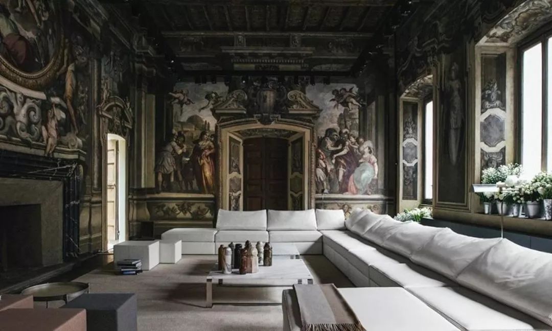 “大道至简”的时尚，BV两个字母足以