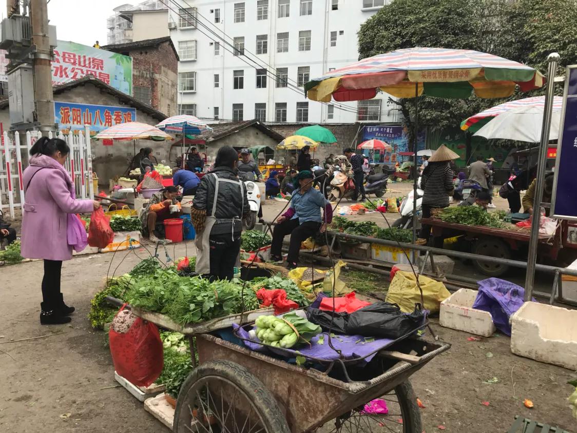 宁明县城美食推荐,宁明街拍