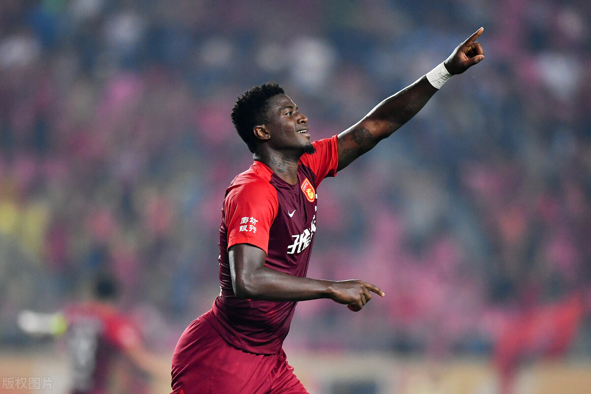 马尔康加盟中超仪式,马尔康转会武汉三镇转会费多少