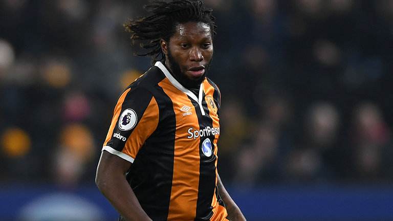 足球颜王超燃混剪,颜王踢球