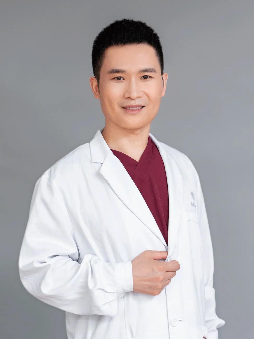 中国医师节致敬最美白衣天使,中国医师节致敬可爱的人