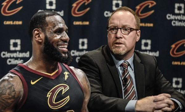 篮球皇帝詹姆斯,篮球皇帝勒布朗