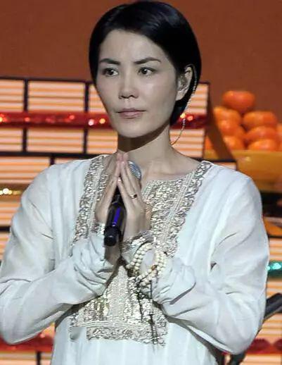 因情所困后来出家的女明星,女明星出家看破红尘还是为情所困