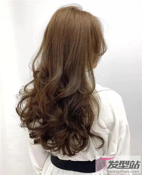 美发店收费项目名称,美发店总共有多少种项目