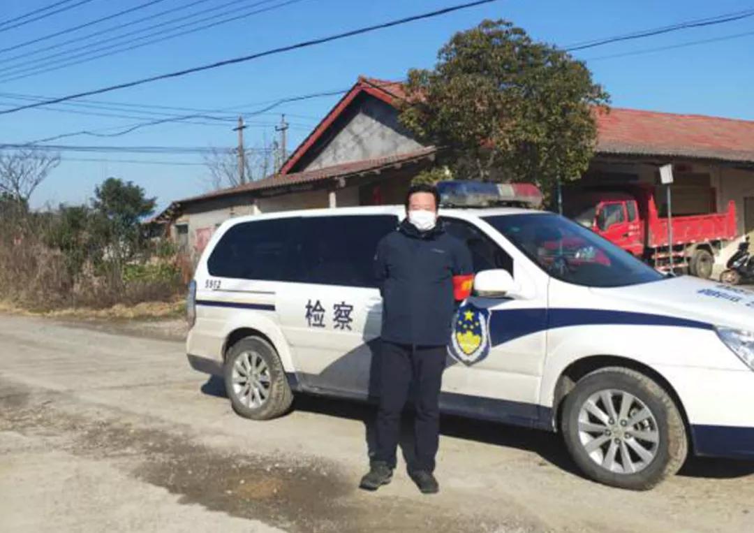 战疫一线检察蓝,坚守战疫一线党员