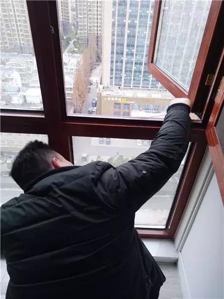 澶╁湴瑁呴グ鎷滆涓氫富,澶╁湴瑁呴グ鍞悗