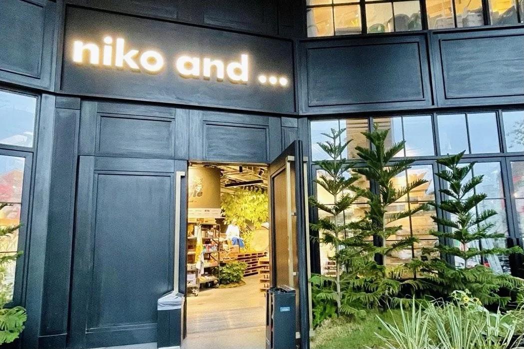 别争了,这条马路才是魔都内卷之王