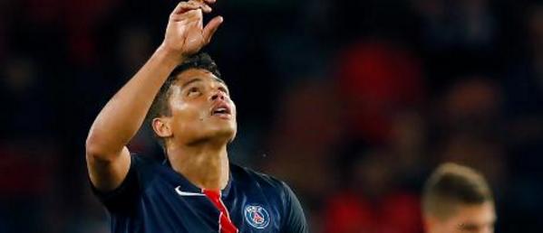 世界杯传奇右后卫卡福,足坛十大十号球衣