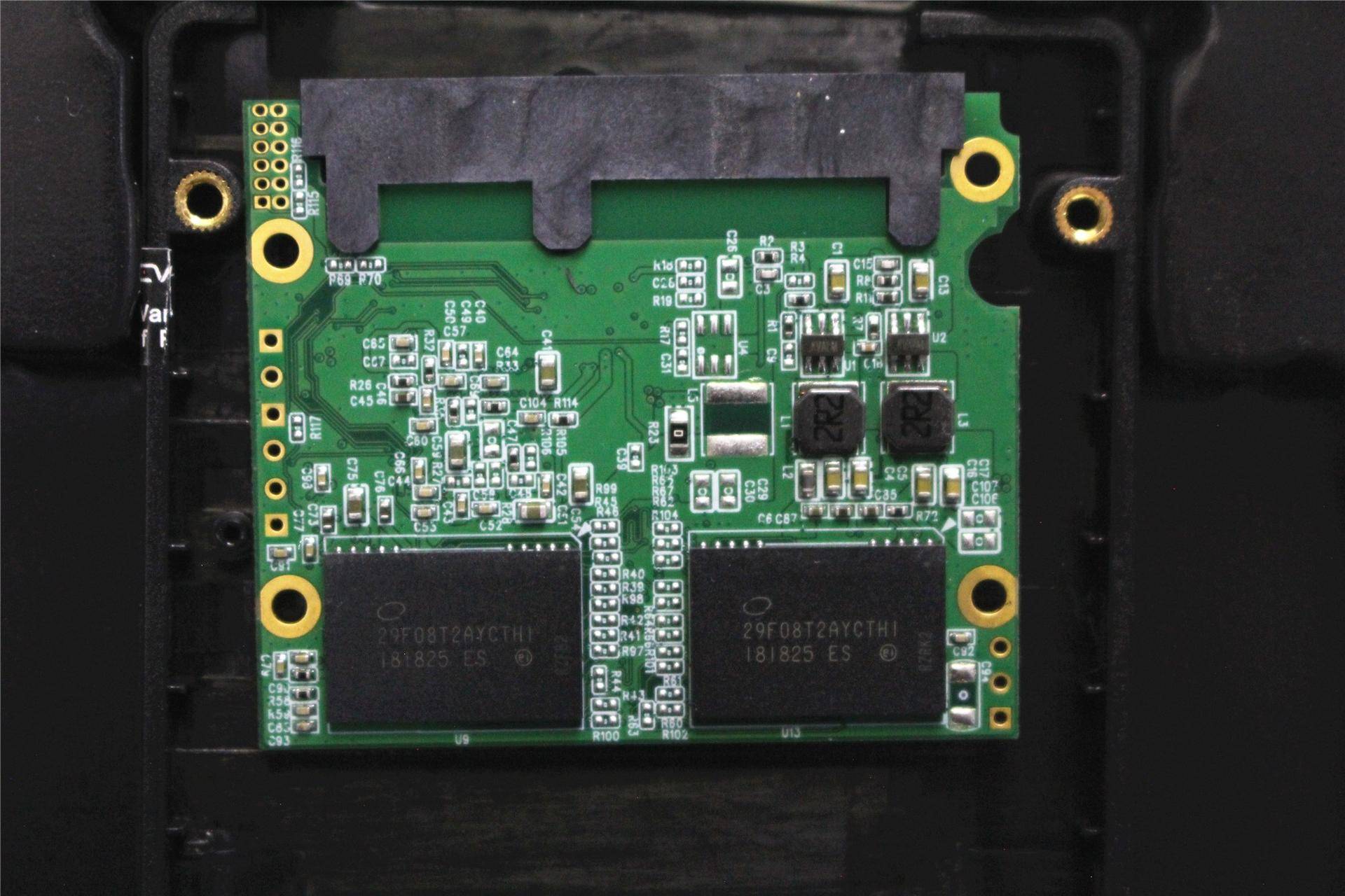 壕无人性和毫无人性,4tssd评测