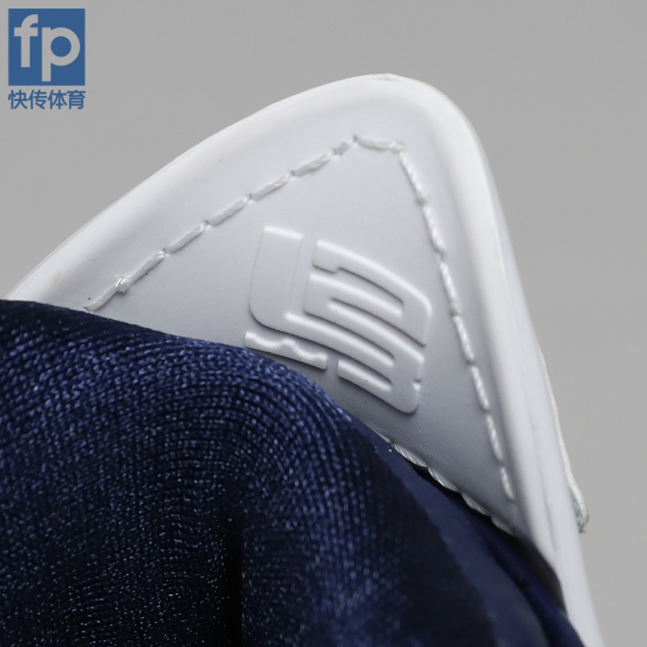 zoomlebronnxxt娴嬭瘎,zoomlebron3鎷嗚В