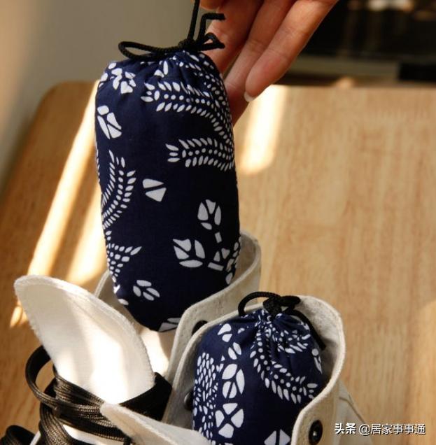 鞋子湿臭怎么办快速去臭,鞋湿闷臭了怎么除臭