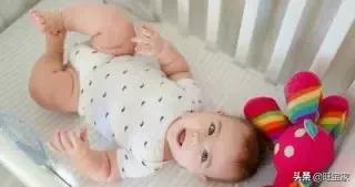 林允儿天使照,林允儿o型腿怎么变直的