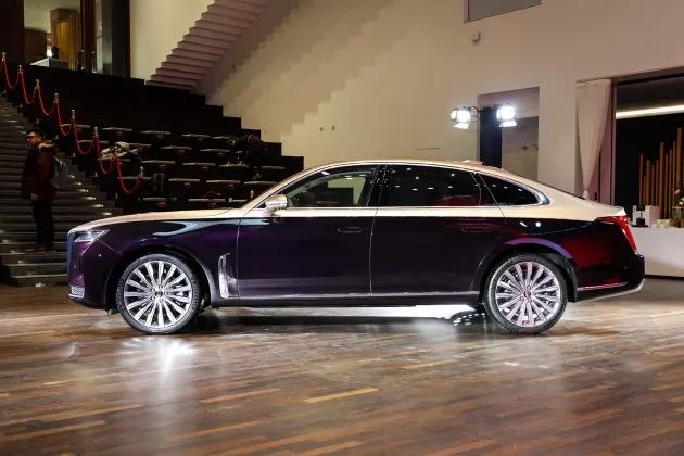 敢在人民大会堂开发布会的品牌看完我大写的服了