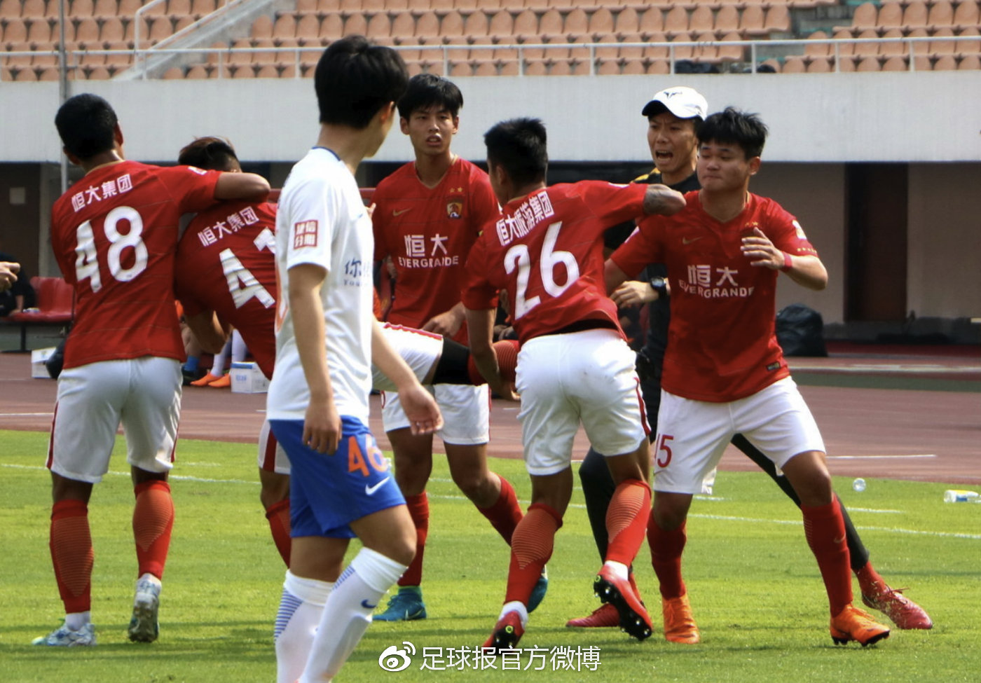 韦世豪广州体检,韦世豪去上海上港体检