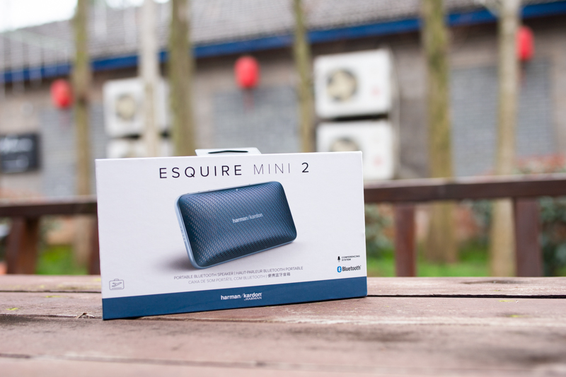 开箱旅行伴侣：哈曼卡顿ESQUIREMINI2