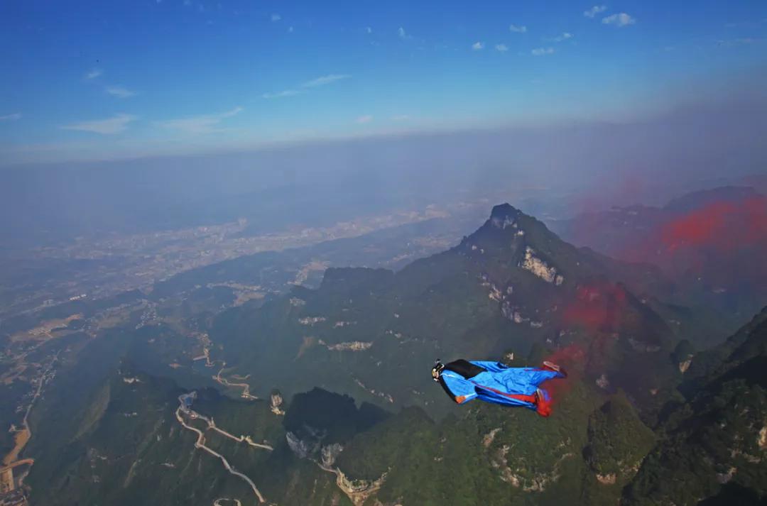 带你了解翼装飞行,翼装飞行为什么还能由低而高