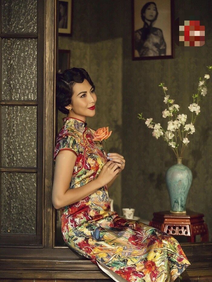 她们穿起旗袍真时髦！刘诗诗娜扎优雅气质倪妮造型美艳难超越