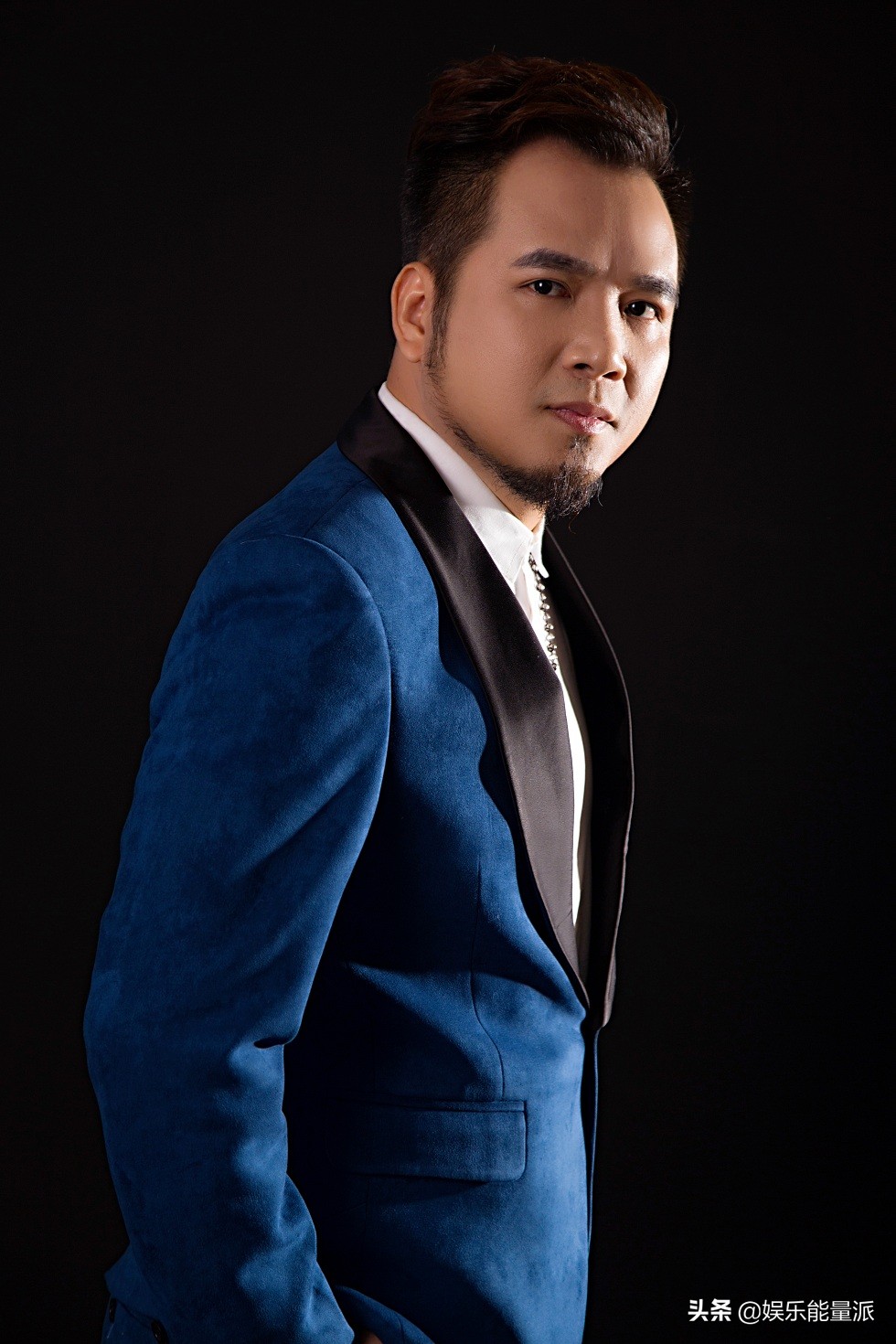 各自安好钧昊现场,钧淏歌手多大了