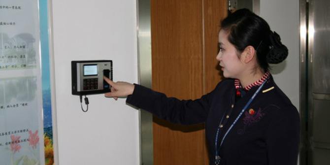 指纹考勤怎么导出数据,指纹打卡机怎么在电脑导出数据