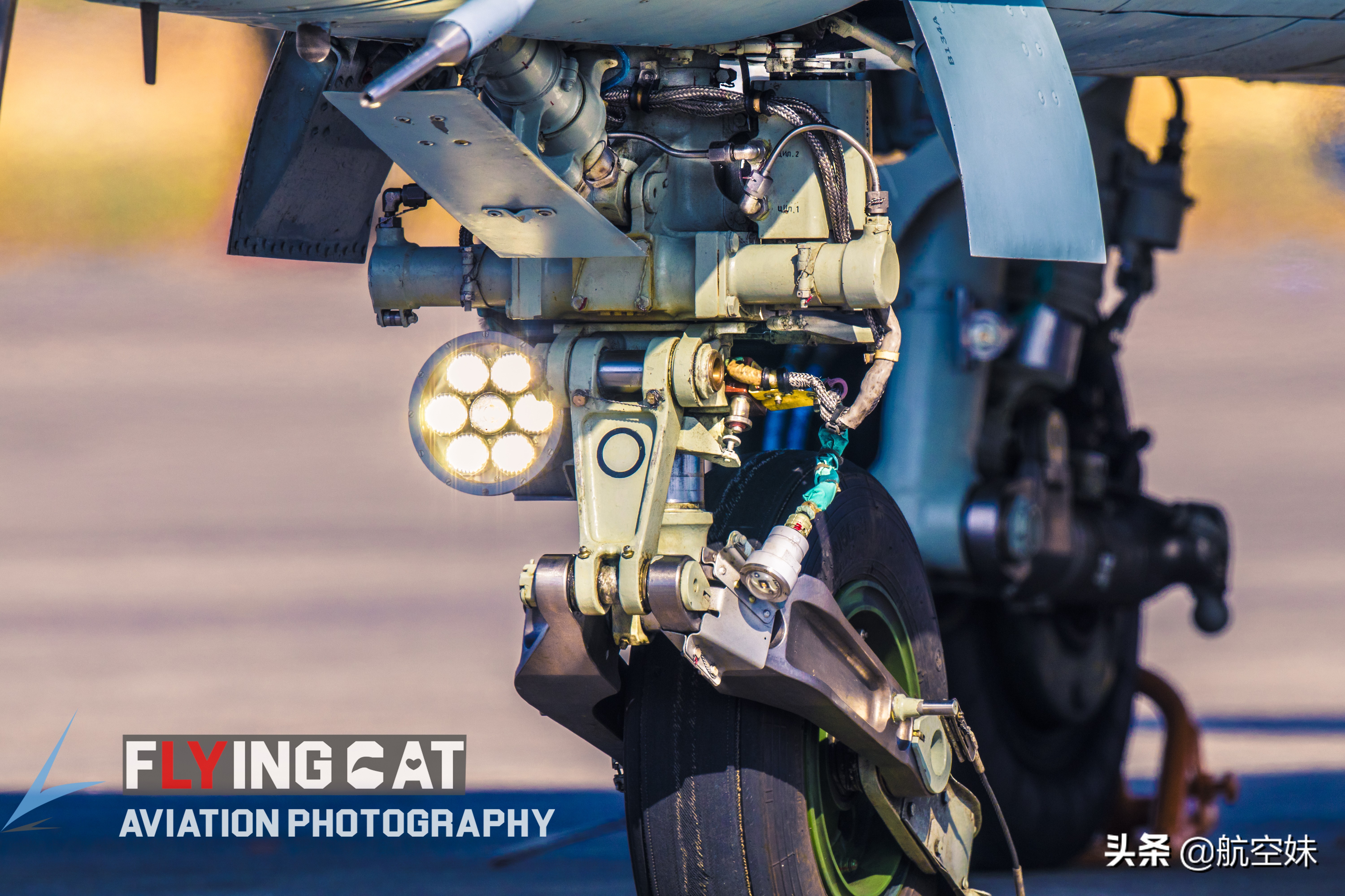 l-15高级战斗教练机,零失事率高的飞机