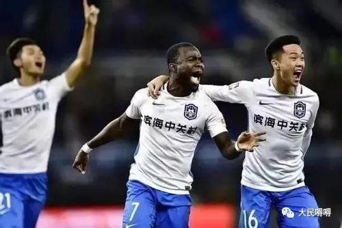 足球给国家带来的经济效益,足球给人带来什么