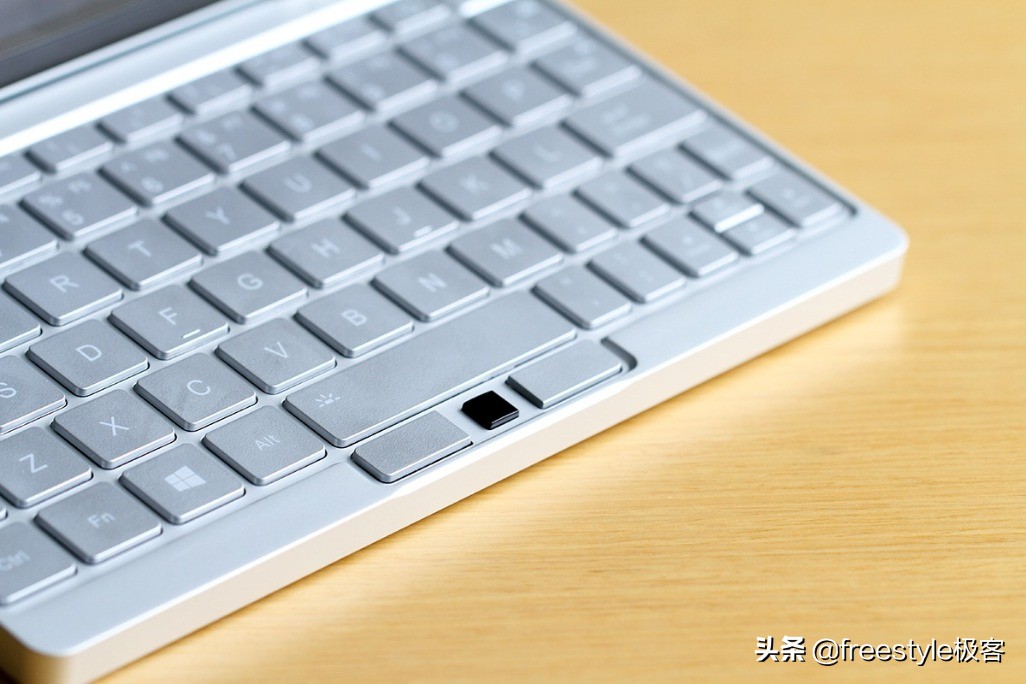 壹号本笔记本电脑最新系统,2019年最多黑科技的笔记本电脑