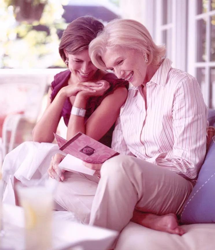 养大3个亿万富豪、67岁全裸上杂志：她的人生太硬核