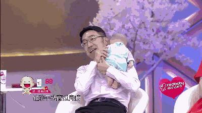 溢奶吐奶的原因及解决办法,吐奶和溢奶的正确处理方式