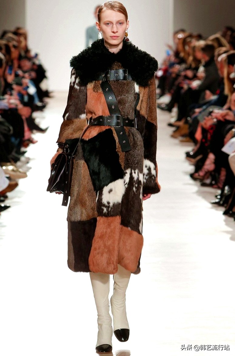 腰带美式复古高级小众腰带,大牌最时尚的宽版腰带