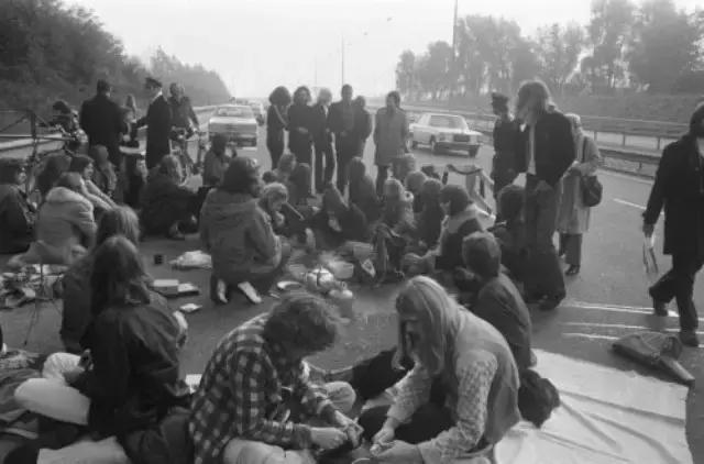 荷兰人爱骑车,荷兰人爱骑自行车