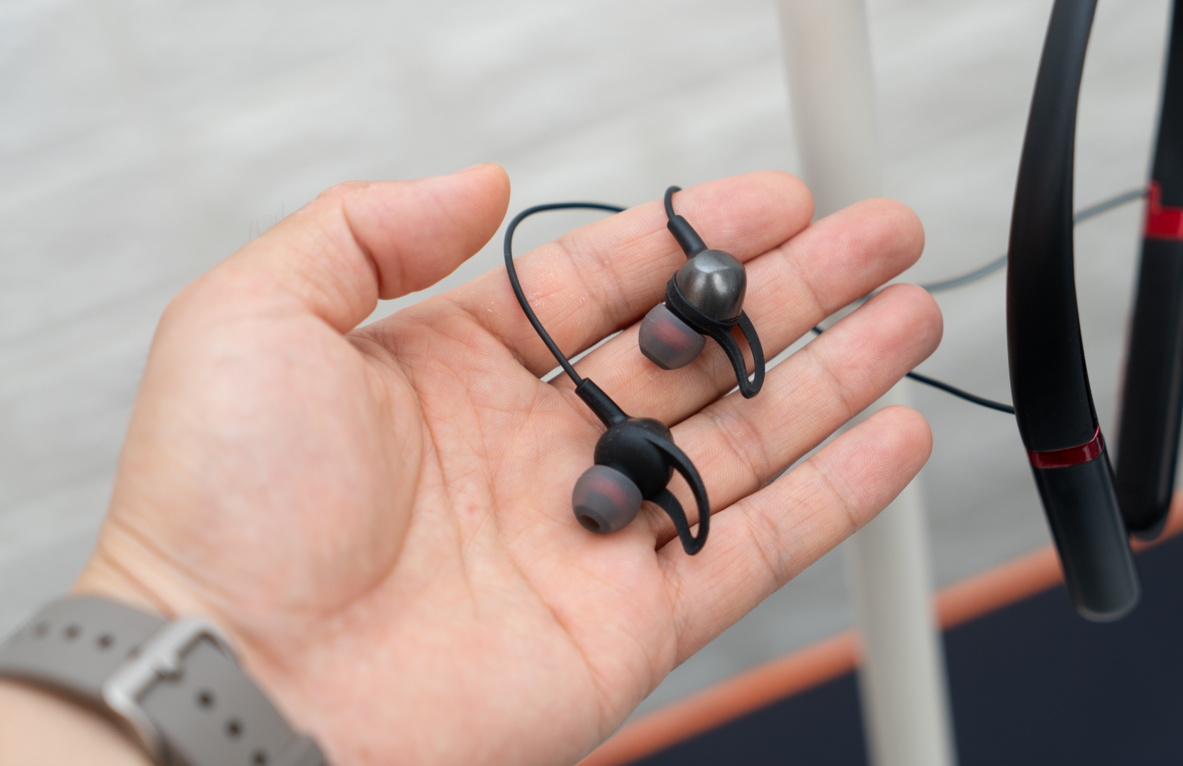 最好的入耳式专业监听耳机,全封闭式监听耳机十佳评测