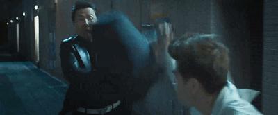 肥龙过江从厕所逃跑片段,肥龙过江是甄子丹吗