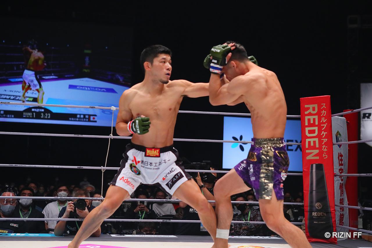 牛久绚太郎TKO斋藤裕夺得RIZIN羽量级冠军金腰带