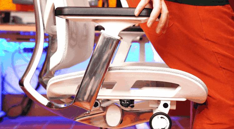 人体工学椅怎么选？不选贵的，只选对的：达宝利摩登Modern评测