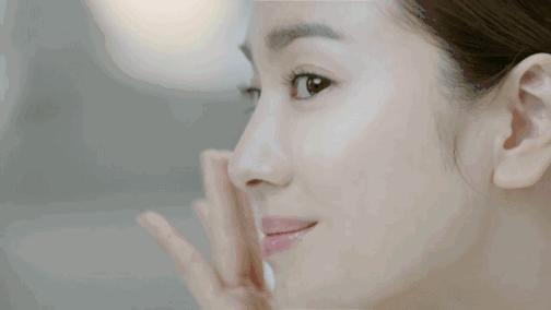 化妆的正确步骤顺序不卡粉不脱妆,新手化妆的正确化妆顺序视频