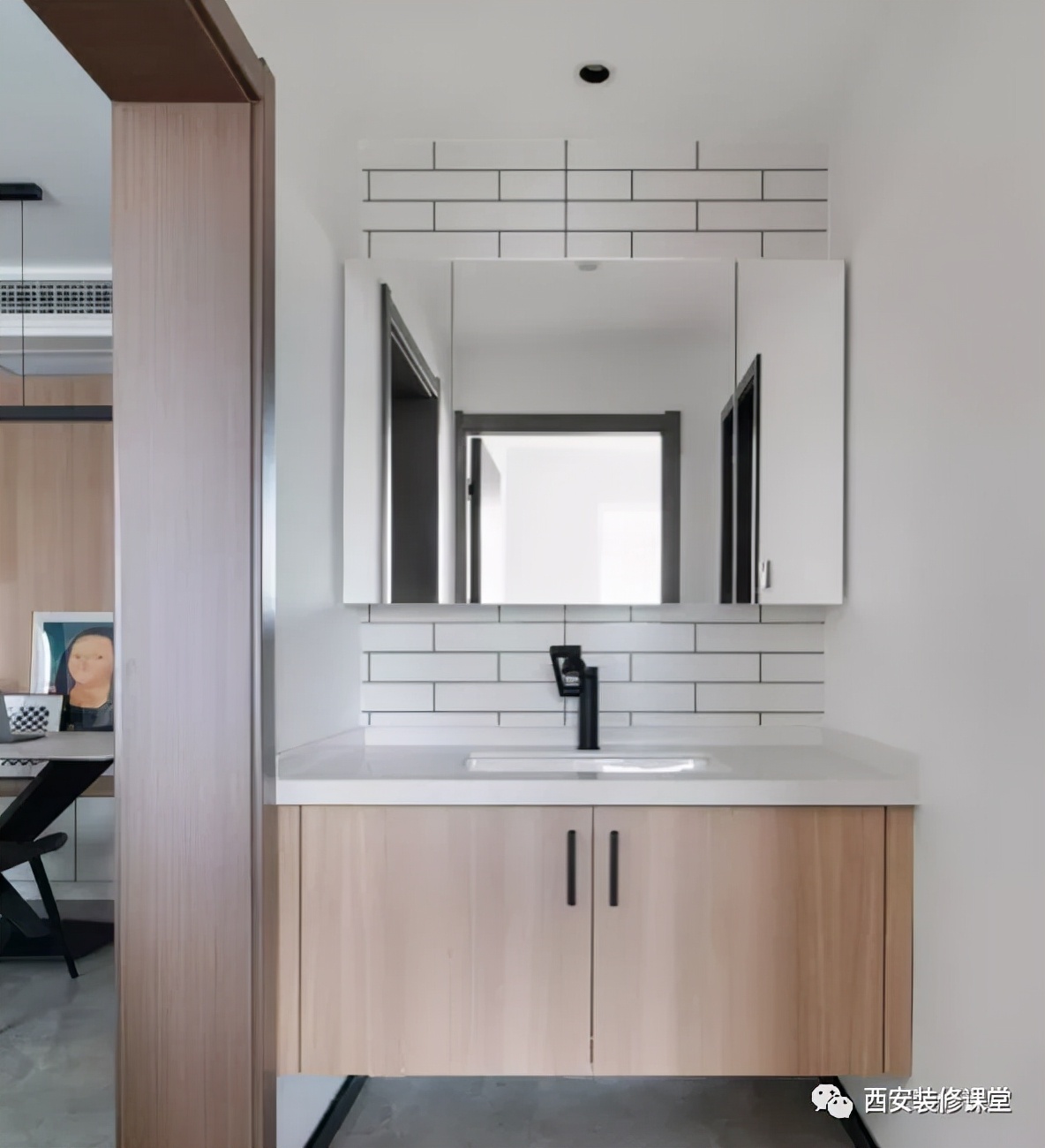 浴室镜柜单配镜子,柜子里贴镜子