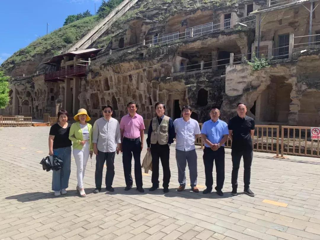 伉俪夫妇李毅、王渊助力中华儿慈会·用爱温暖甘肃贫困留守儿童